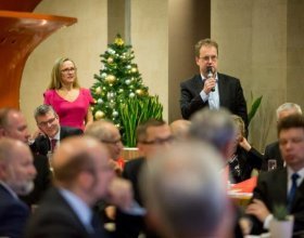 Ing. Jan Mládek, CSc., ministr průmyslu a obchodu ČR (19)